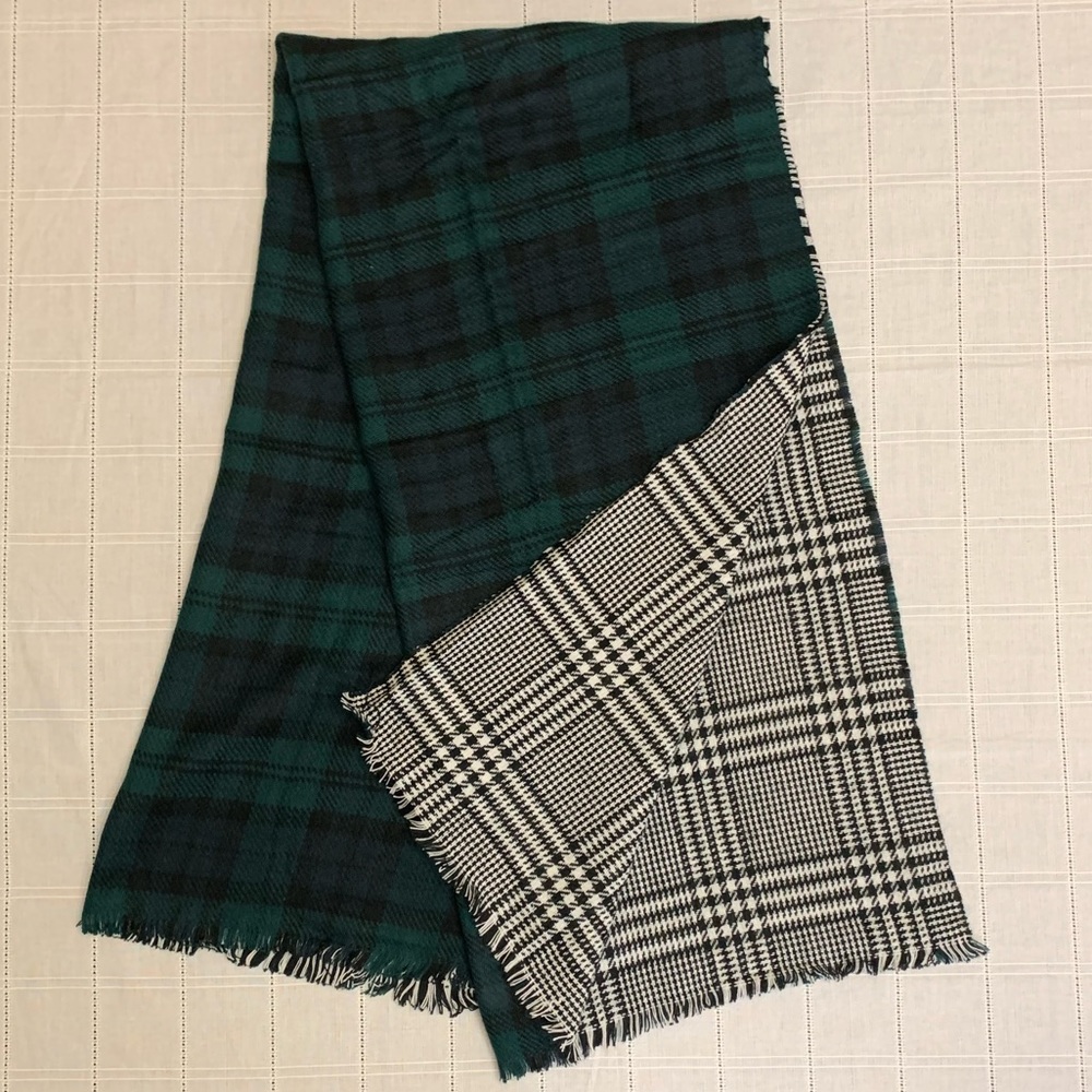 Women’s Large Double Sided Blanket Scarf